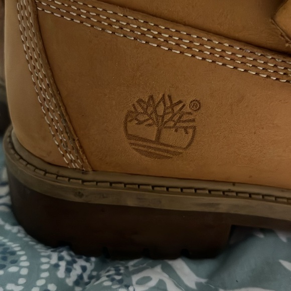 Shoes - Picture 3 of 12